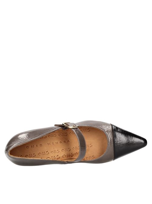 AUZA model décolleté in leather CHIE MIHARA | AUZANERO